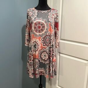 Medium Long-sleeve Dress with Pockets!
